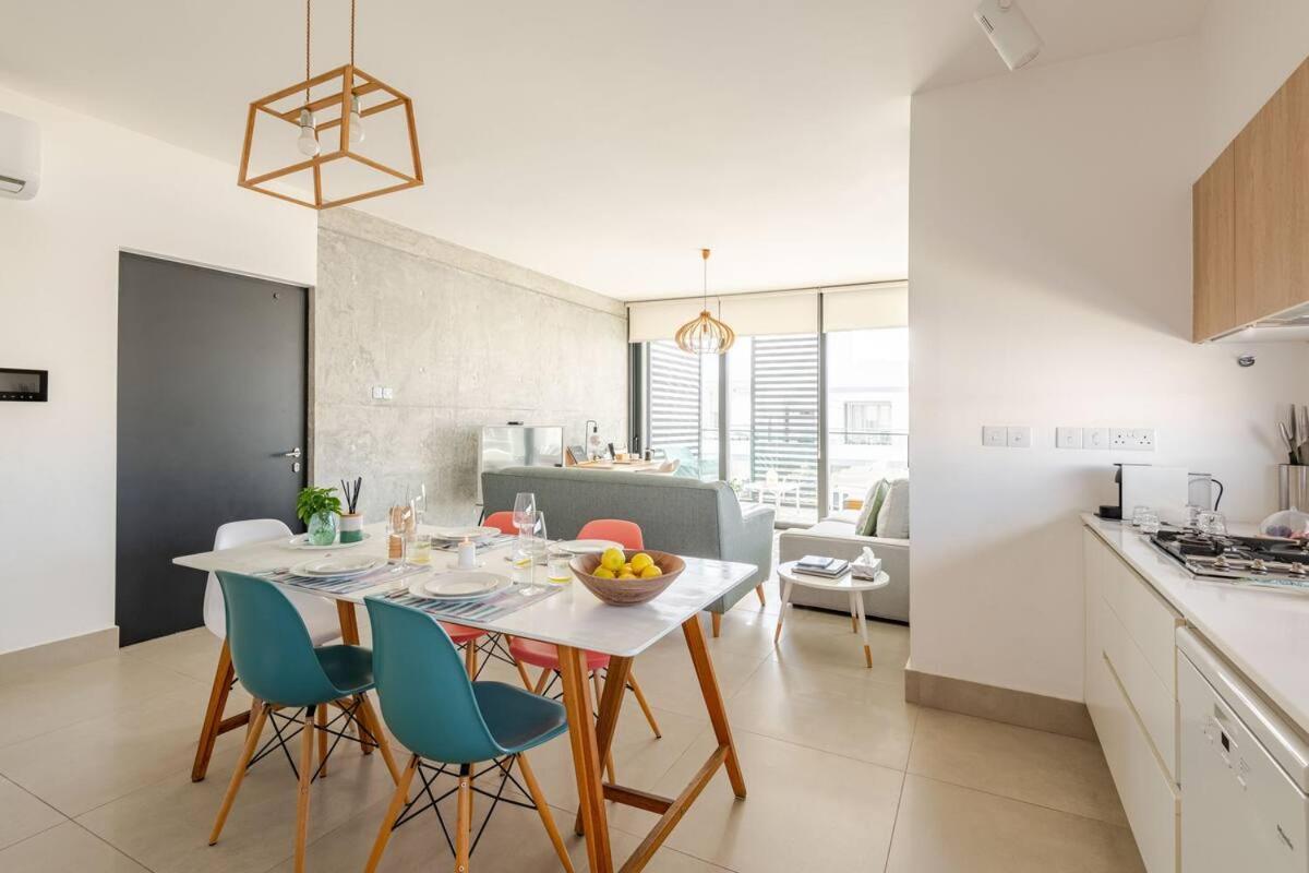 Protea • Reg # 562 • Private Terrace Appartement Nicosia